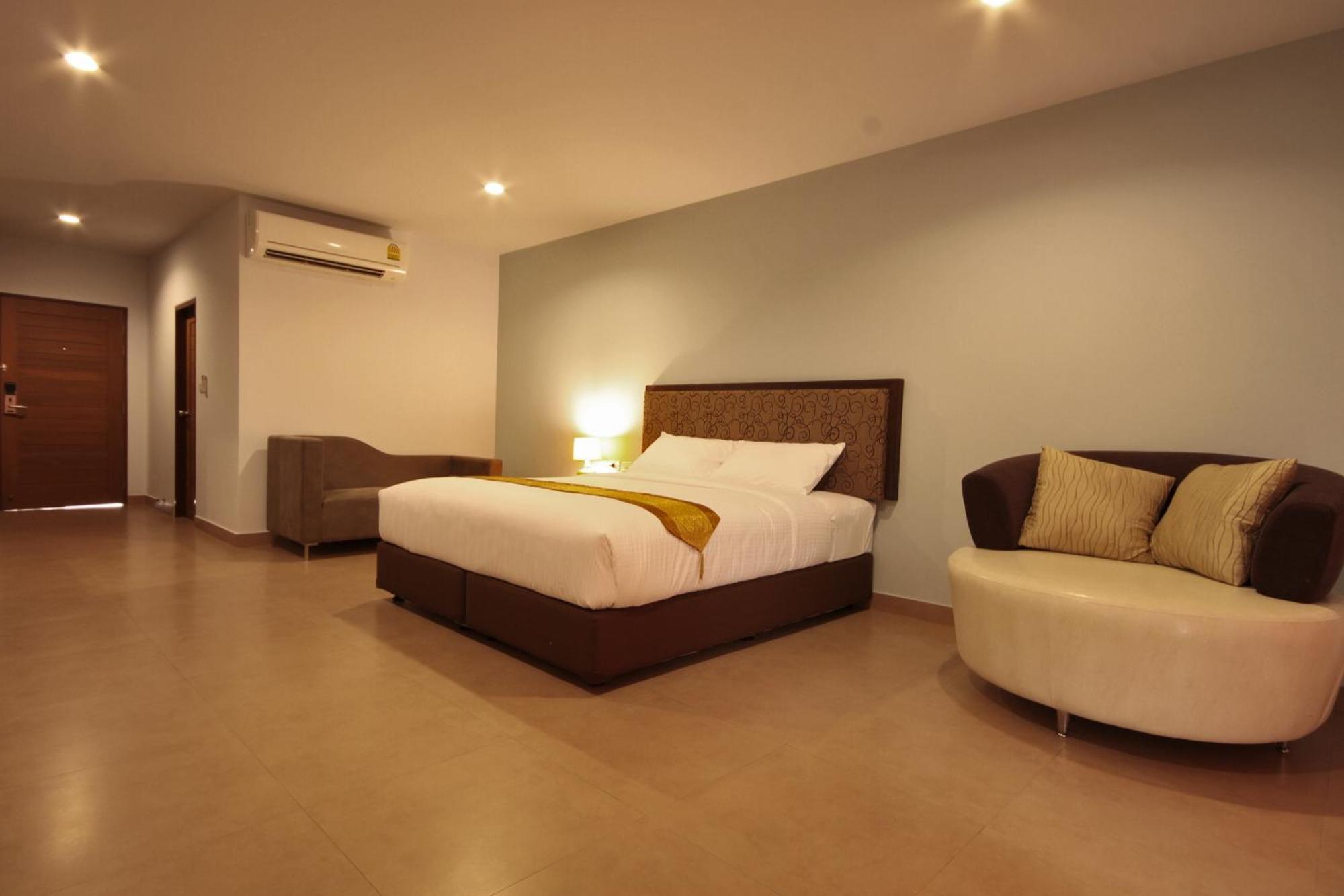 Paragon Suites Resort جومتين بيتش المظهر الخارجي الصورة