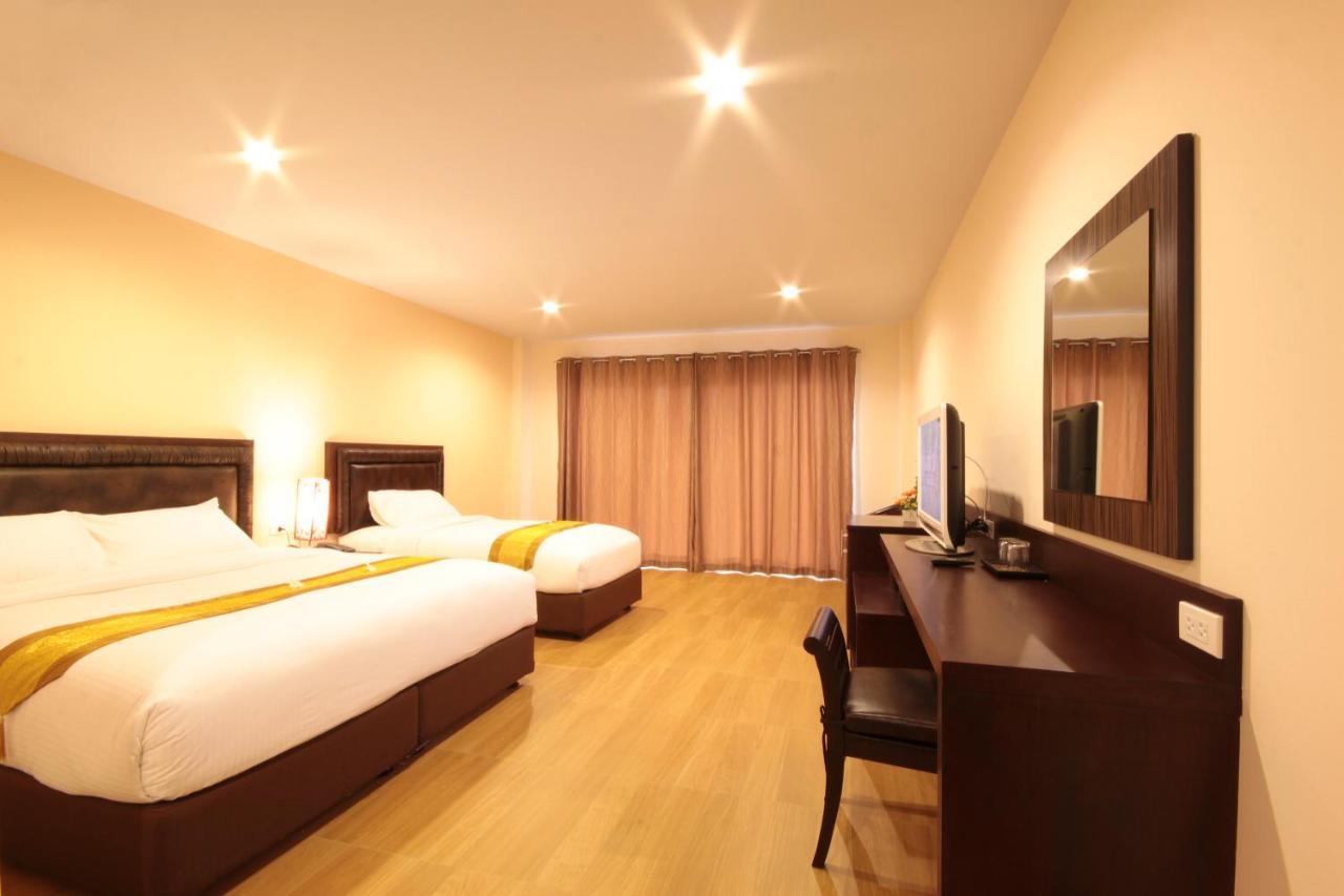 Paragon Suites Resort جومتين بيتش المظهر الخارجي الصورة