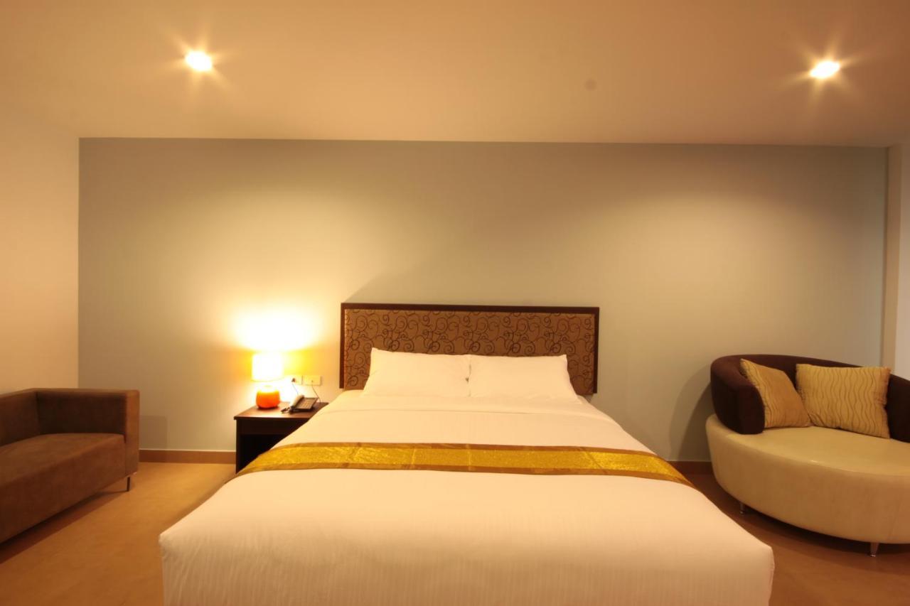 Paragon Suites Resort جومتين بيتش المظهر الخارجي الصورة