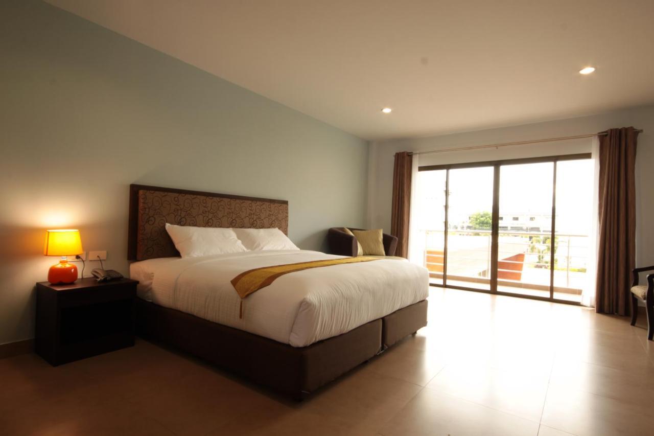 Paragon Suites Resort جومتين بيتش المظهر الخارجي الصورة