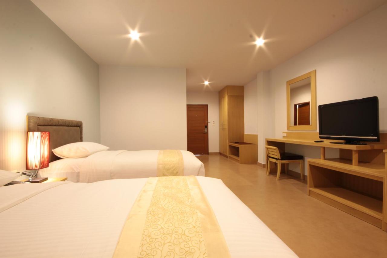 Paragon Suites Resort جومتين بيتش المظهر الخارجي الصورة